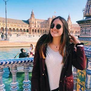 Meet your Posher, Nicole